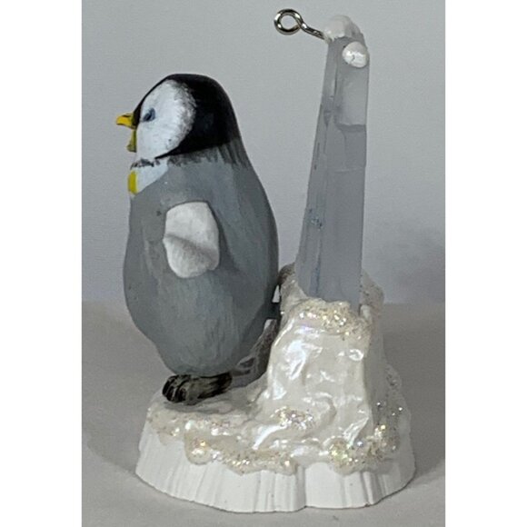 Hallmark Keepsake Mumble Moves Ornament 2006 Penguin Happy Feet Dance Christmas - Picture 2 of 12